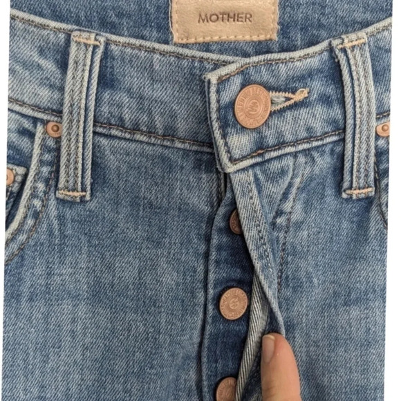 Mother Denim The Tomcat Jean in World At My Feet Wash - Picture 6 of 11